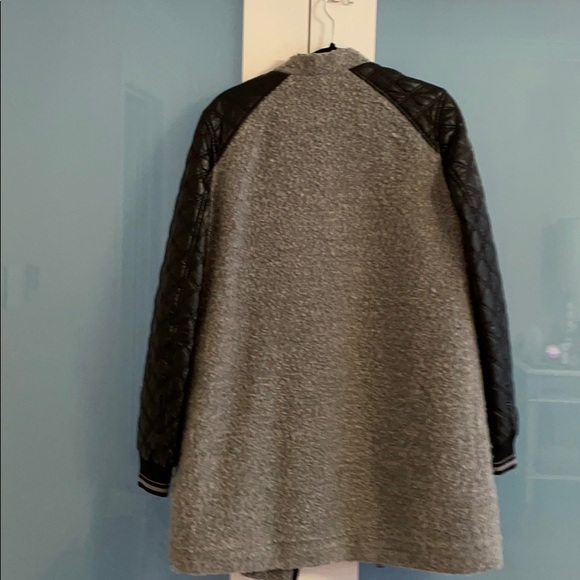 BCBG fall/ spring coat - Picture 5 of 10